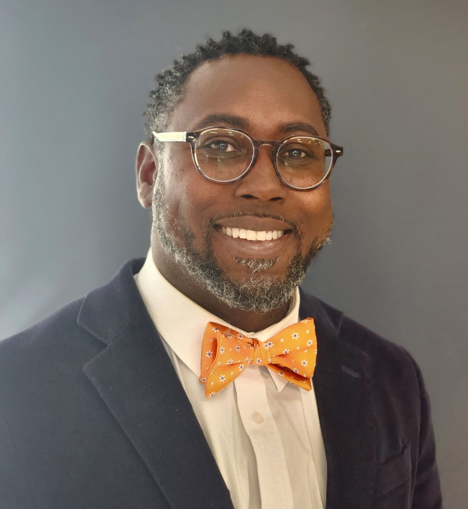 Episode 34: A Journey in Academia with Dr. Gabriel&nbsp;Warren